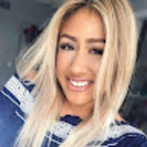 Meet your Posher, Amelia